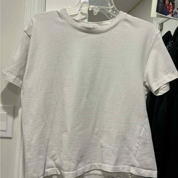 Women shirt by Uniqlo small - Picture 7 of 9